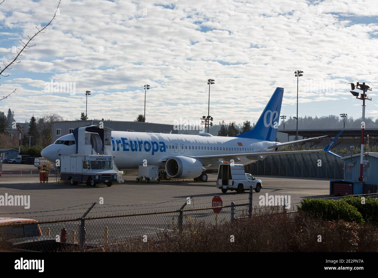 Ein Flugzeug des Typs Air Europa 737 MAX wird am Donnerstag, den 14. Januar 2021, in der Boeing Renton Factory in Renton, Washington geparkt. Stockfoto