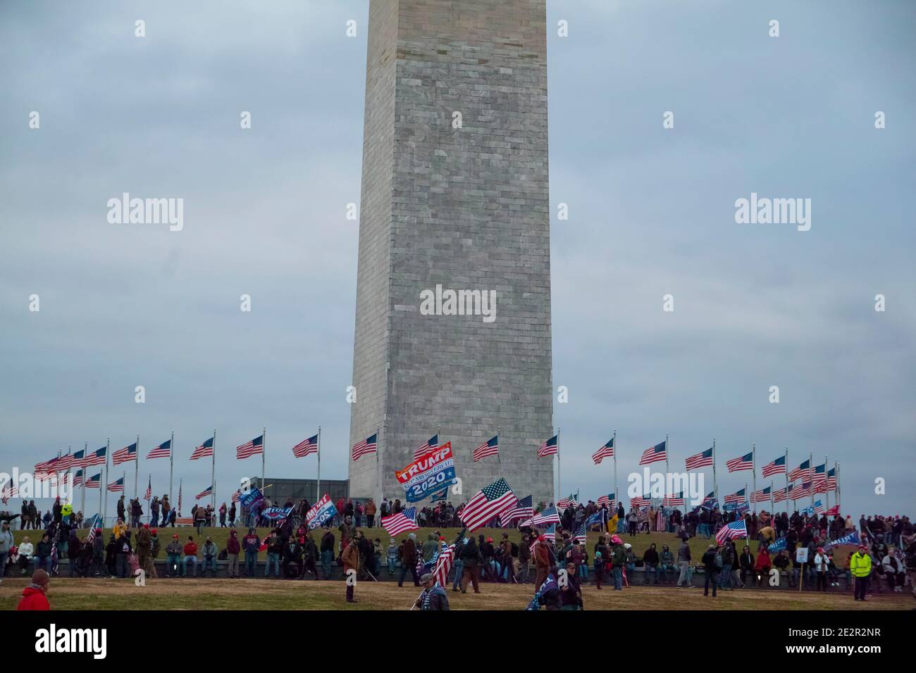 Januar 2021. Große Menschenmengen bei der Save America Rally zur Unterstützung der Stop the Steal-Bewegung. Washington, Washington, DC, USA Stockfoto