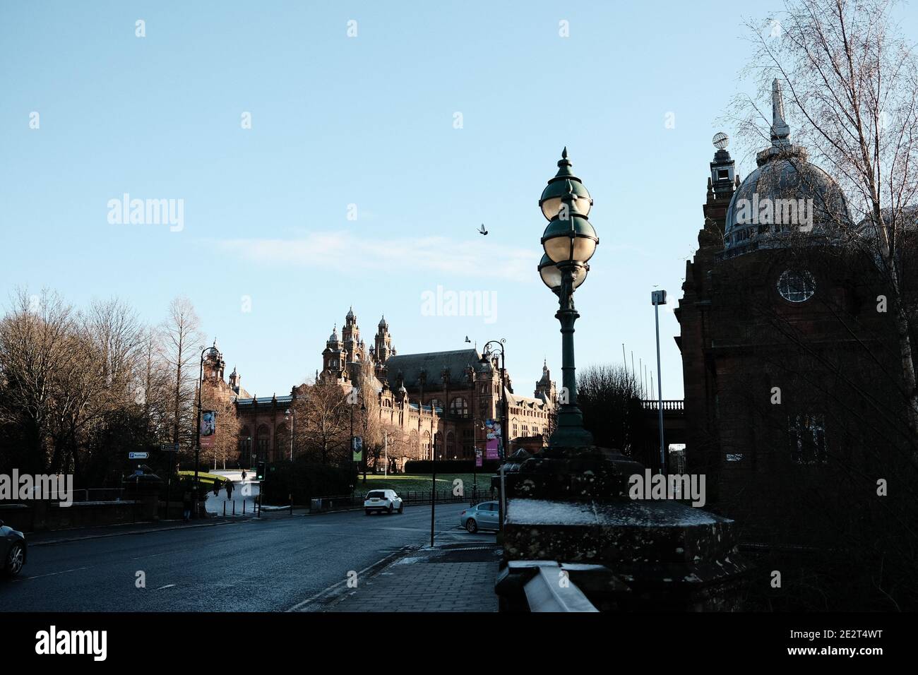 Argyle Street, Partick, West-end.Glasgow (Kelvin Hall und Kelvingrove in der Ferne) Schottland. 2021 Stockfoto