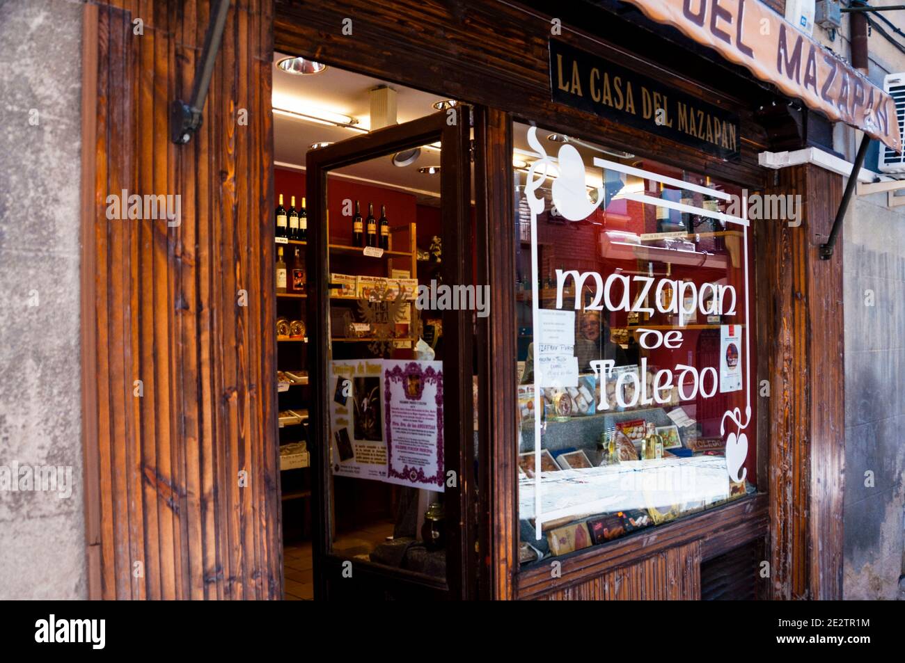 Mazapan Süßigkeiten aus gemahlenen Mandeln in Toledo, Spanien. Stockfoto