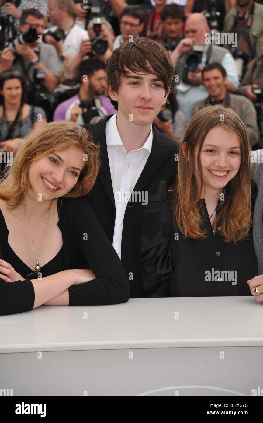 (L-R) Hannah Murray, Matthew Beard und Imogen Poots, die am 14. Mai 2010 beim 63. Cannes Film Festival in Cannes, Frankreich, die Fotoschau "Chatroom" besuchen. Foto von Hahn-Nebinger-Orban/ABACAPRESS.COM Stockfoto