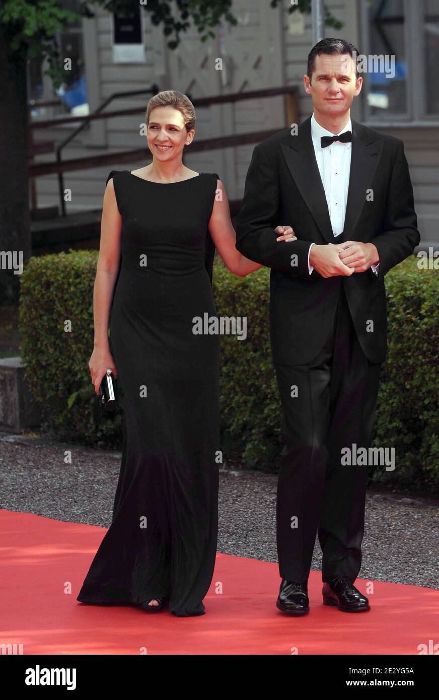 Prinzessin Cristina von Spanien mit Ehemann Inaki Urdangari beim schwedischen Regierungsessen zu Ehren seiner Königlichen Hoheit Kronprinzessin Victoria und Herrn Daniel Westling am 18. Juni 2010 in der Eric Ericson Halle in Stockholm, Schweden. Foto von Mousse-Nebinger-Orban/ABACAPRESS.COM Stockfoto