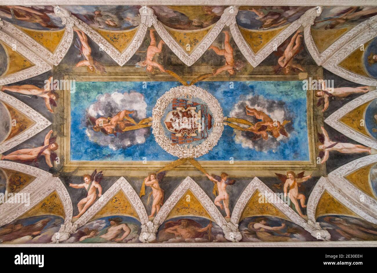 Blick auf die Gemälde im Schloss Buonconsiglio in Trient. Trient, Trient, Trentino-Südtirol, Italien, Europa. Stockfoto
