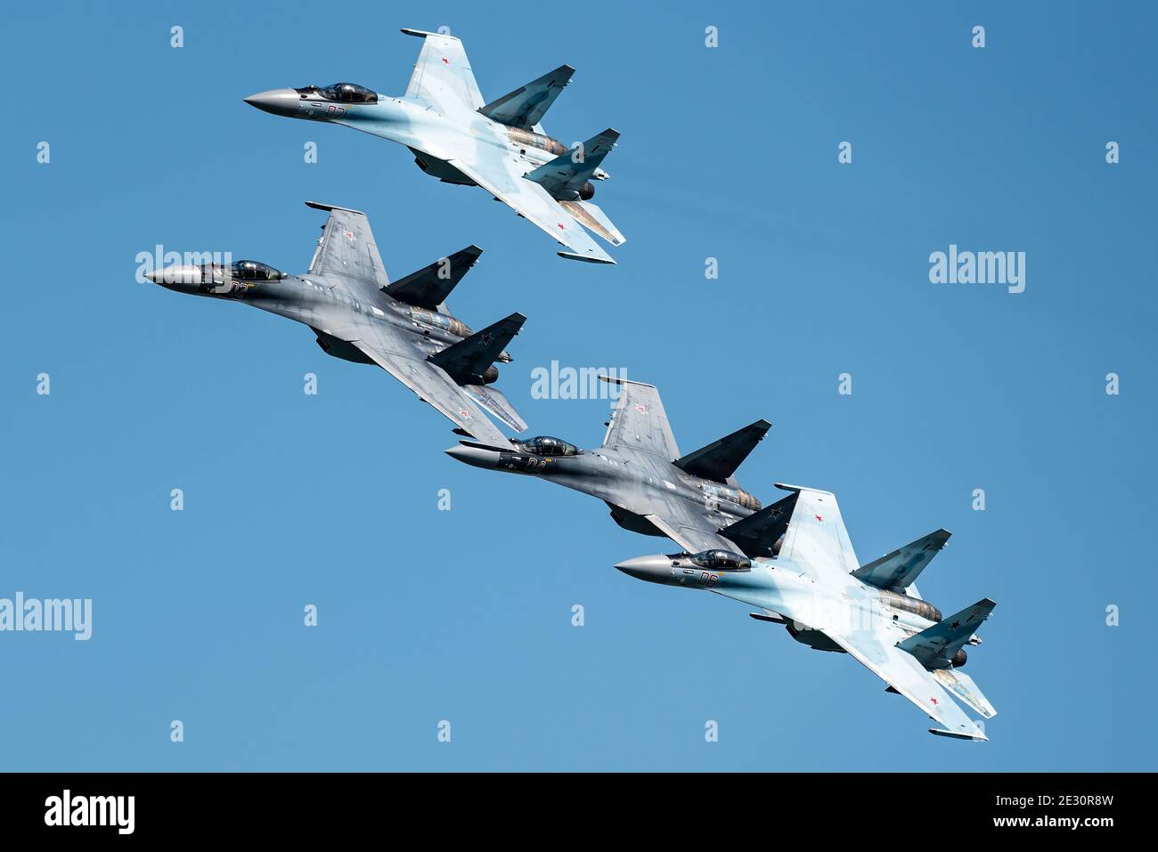 Moskau Russland Schukowski Flugplatz, 31. August 2019: Kunstflug Su-35 Aqua-lounge Demonstration Flug der International Aerospace salon MAKS-2019. Stockfoto