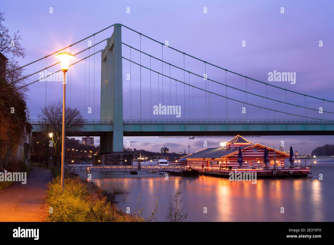 Bootshaus pub restaurant Fotos und Bildmaterial in hoher Auflösung