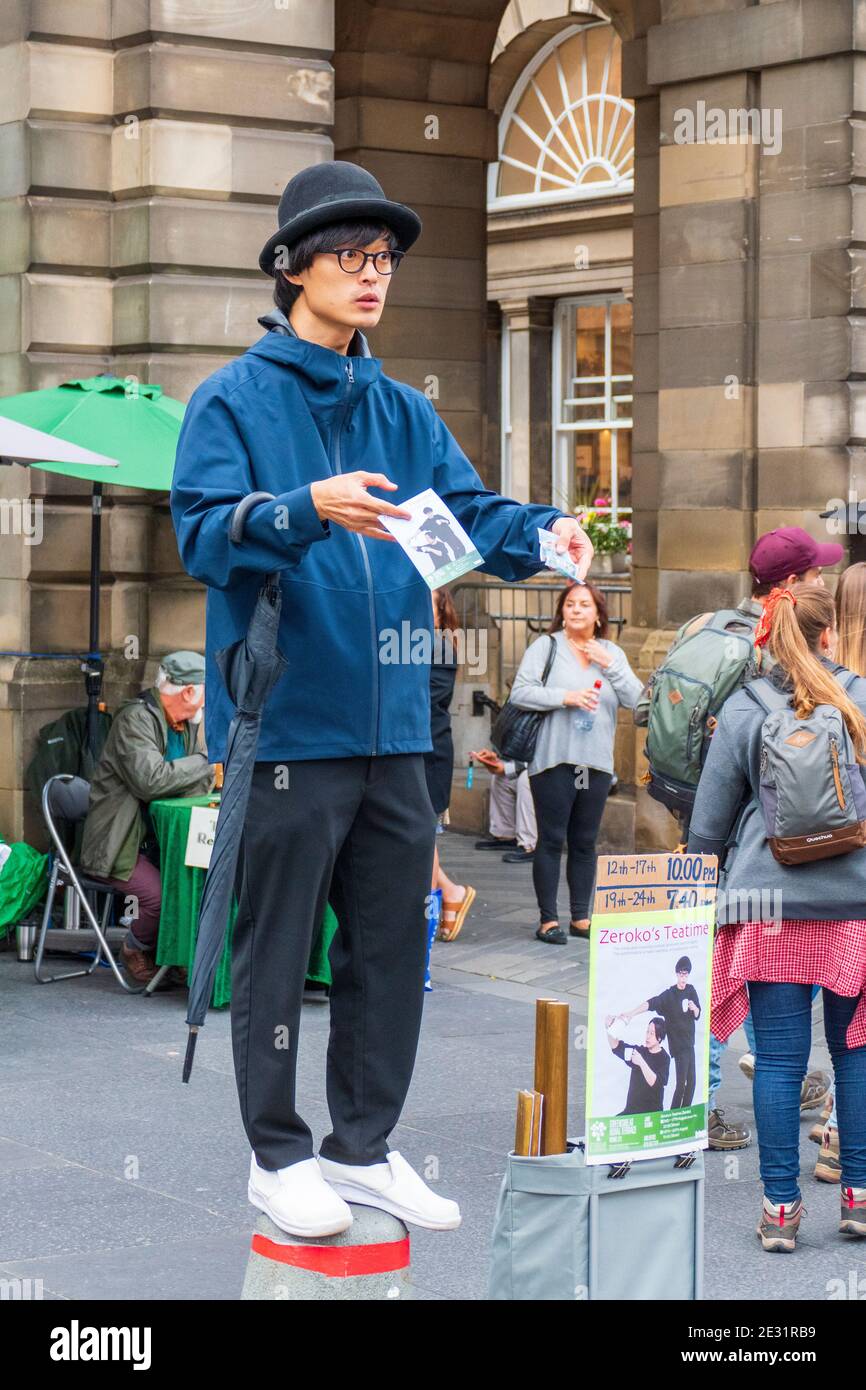 Pantomime Künstler, auf dem öffentlichen Fringe Festival, 13. August 1999 in Edinburgh Stockfoto