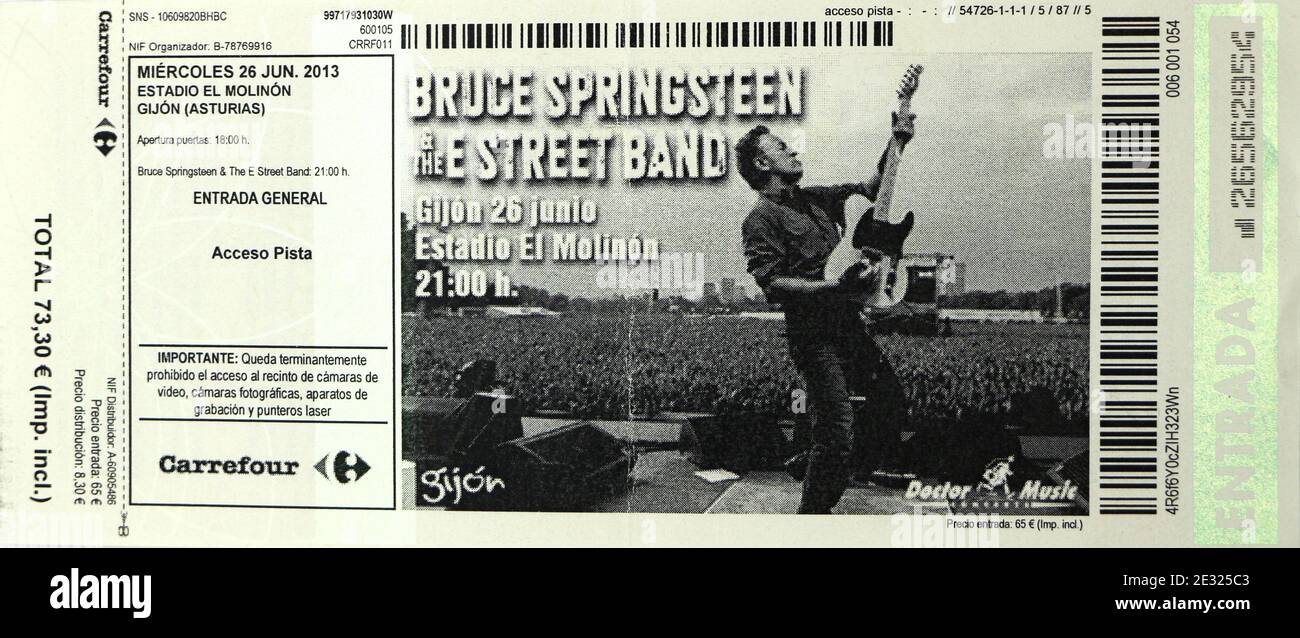 Konzertkarte für Bruce Springsteen und die E Street Band Im Molinon Fußballstadion am 26. Juni 2013 Gijon Asturien Spanien Stockfoto
