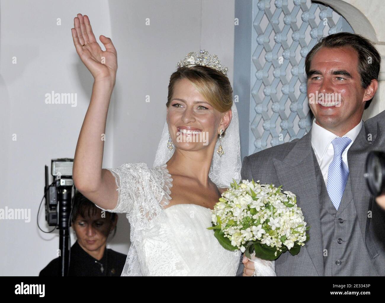 Tatania Blatnik und Prinz Nikolaos von Griechenland posieren, nachdem sie am 25. August 2010 in der orthodoxen Kirche von Ayios Nikolaos auf der Insel Spetses, Griechenland, geheiratet haben. Foto von Christophe Guibbaud/ABACAPRESS.COM Stockfoto