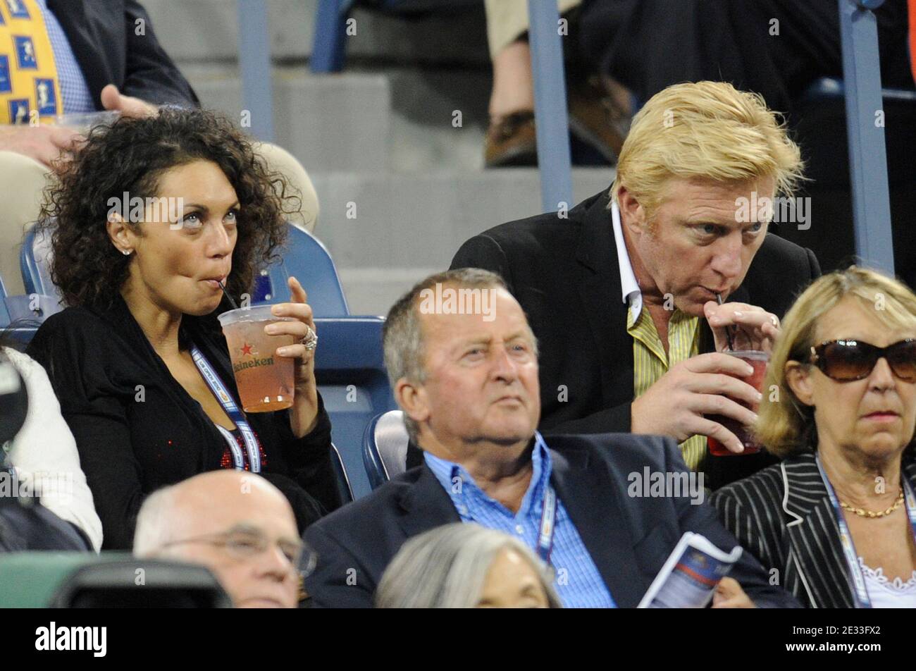 Boris Becker und Lilly Kerssenberg während des 8. Tages der US Open, in Flushing Meadows, New York, USA am 6. September 2010. Foto von Mehdi Taamallah/ABACAPRESS.COM Stockfoto