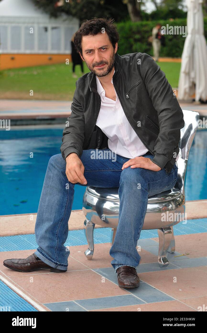 Filippo Timi nimmt an einer Porträtsitzung im Excelsior Hotel im lido Teil, während der 67. Filmfestspiele von Venedig am 7. September 2010 im Palazzo del Casino in Venedig, Italien. Foto von Nicolas Genin/ABACAPRESS.COM Stockfoto