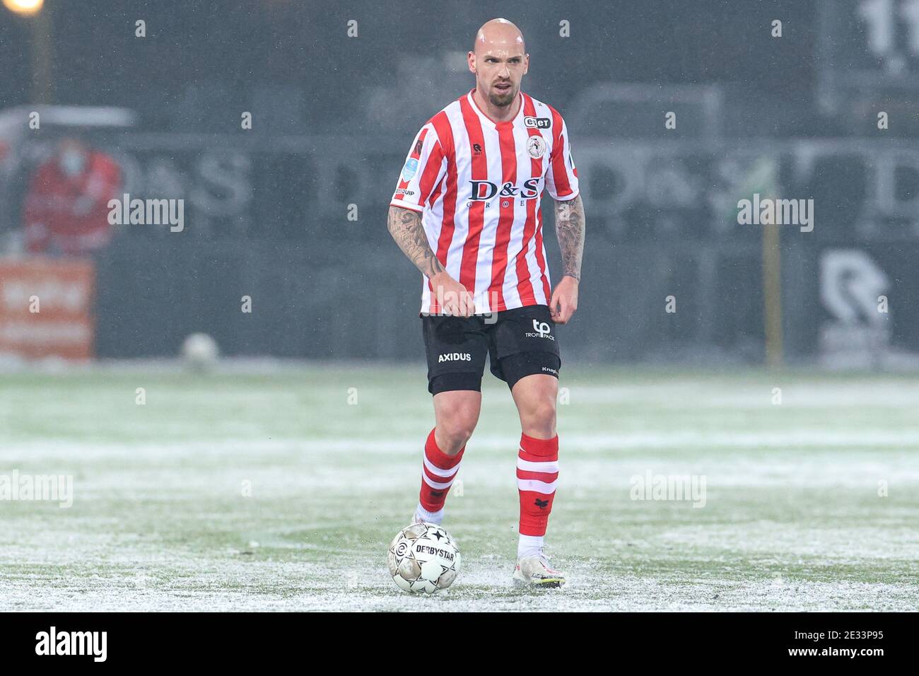 ROTTERDAM, NIEDERLANDE - JANUAR 16: Bryan Smeets von Sparta Rotterdam, Eredivisie 2020/2021 während des niederländischen Eredivisie-Spiels zwischen Sparta Rotterdam Stockfoto