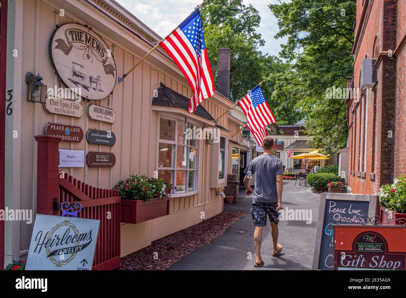 Geschäfte und Geschäfte an der Stockbridge Main Street Stockfoto