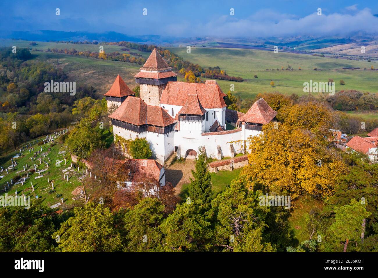 Deutsch-Weißkirch, Brasov. Wehrkirche in Siebenbürgen, Rumänien. Stockfoto