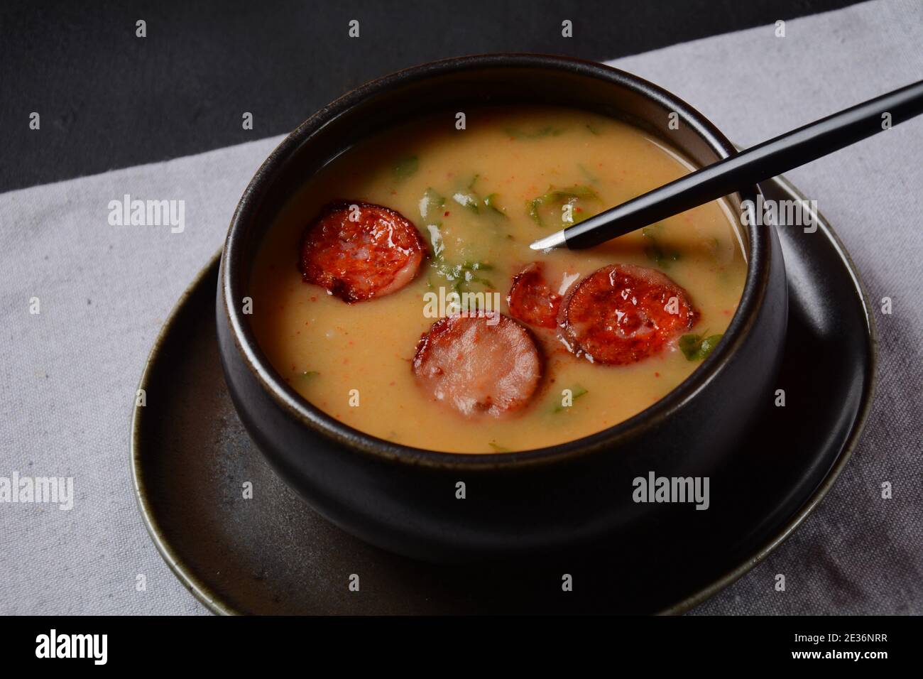 Caldo verde suppe -Fotos und -Bildmaterial in hoher Auflösung – Alamy
