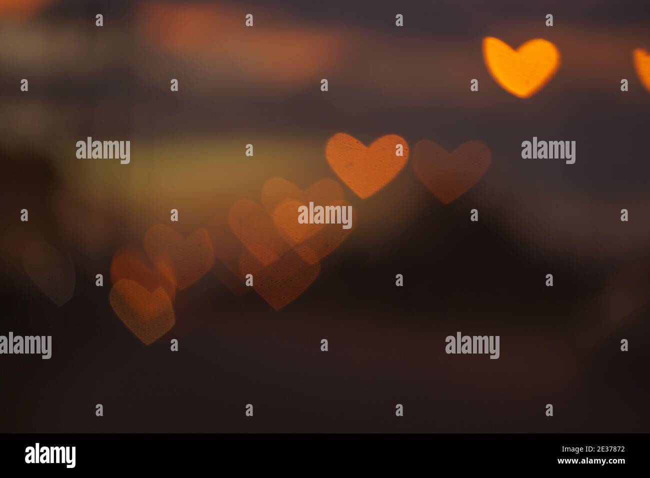 Gluhendes Herz Stockfotos Und Bilder Kaufen Alamy