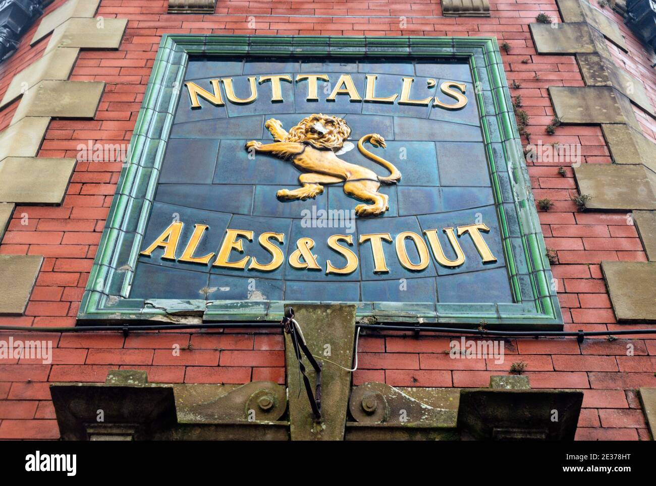 Nutall's Ales & Stouts Schild. Park Inn, Bolton Road, Darwen, Lancashire. Stockfoto