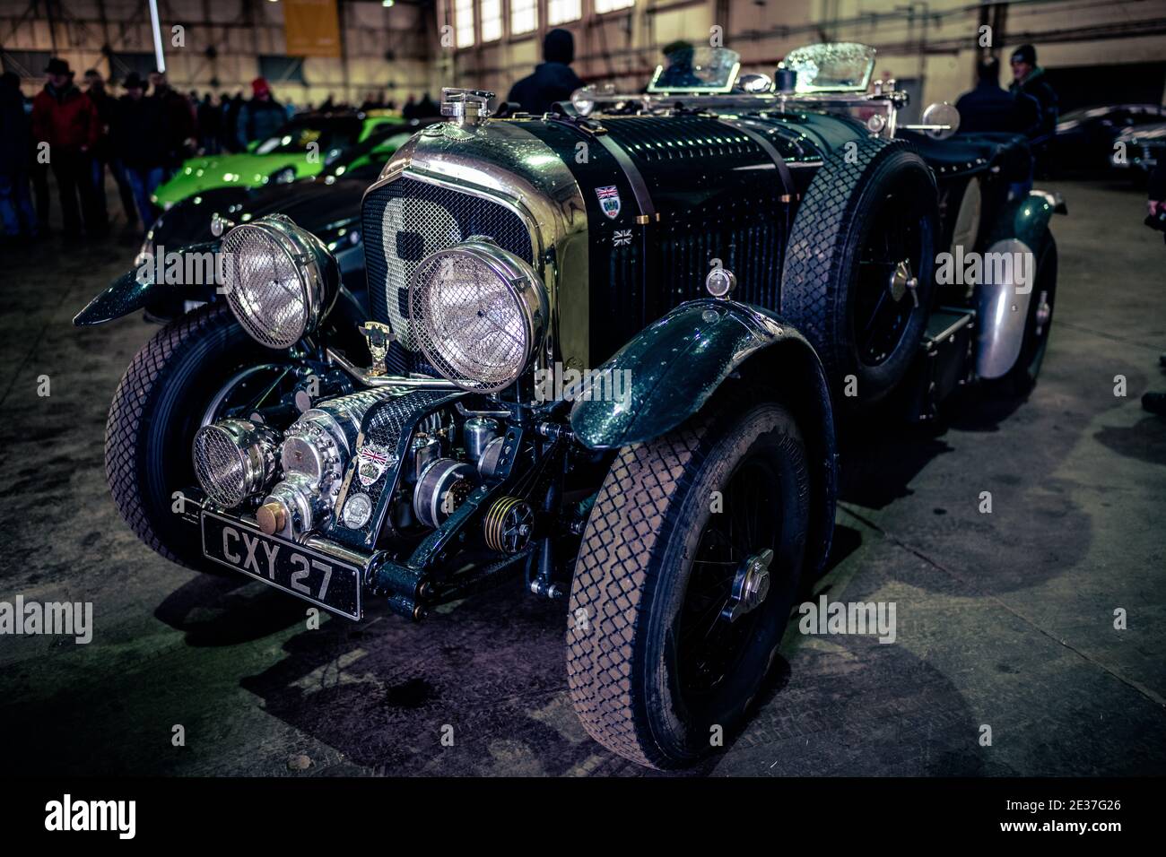 Bentley Blower Oldtimer im Hanger bei Bicester Heritage Stockfoto