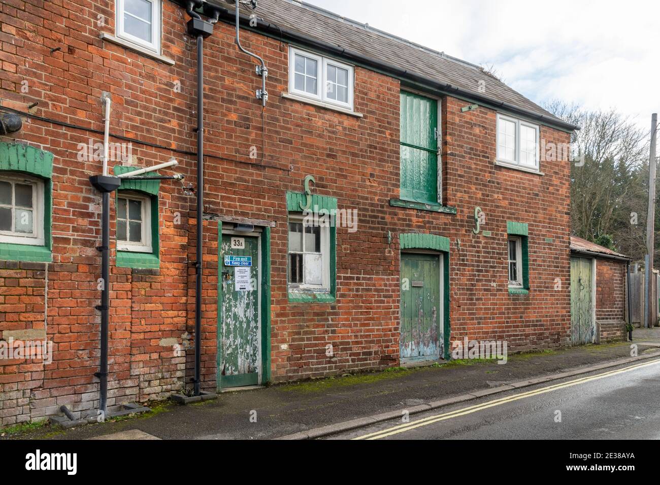 Alte Brauereigebäude, die früher Simonds of Reading, Farnborough, Hampshire, Großbritannien, gehörten Stockfoto