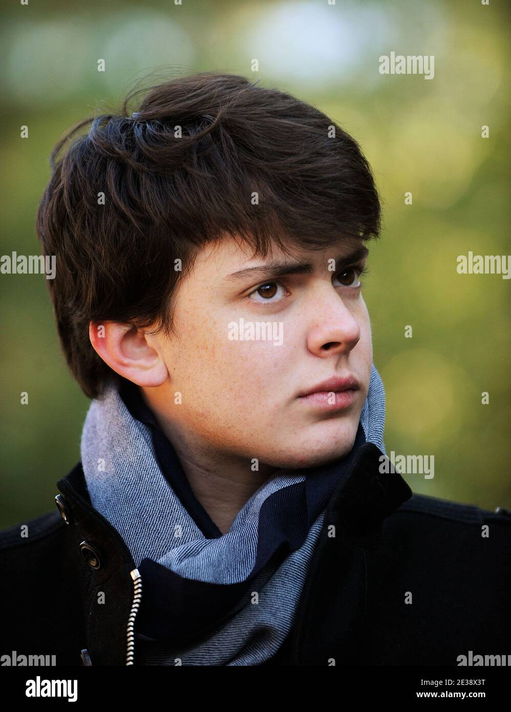 Der Schauspieler Skandar Keynes, der in der kommenden Feiertagsfilm-Veranstaltung "The Chronicles of Narnia: The Voyage of the Dawn Treader" spielt, ist am 9. Dezember 2010 im National Zoo in Washington, DC, USA, zu sehen. Foto von Olivier Douliery /ABACAPRESS.COM Stockfoto