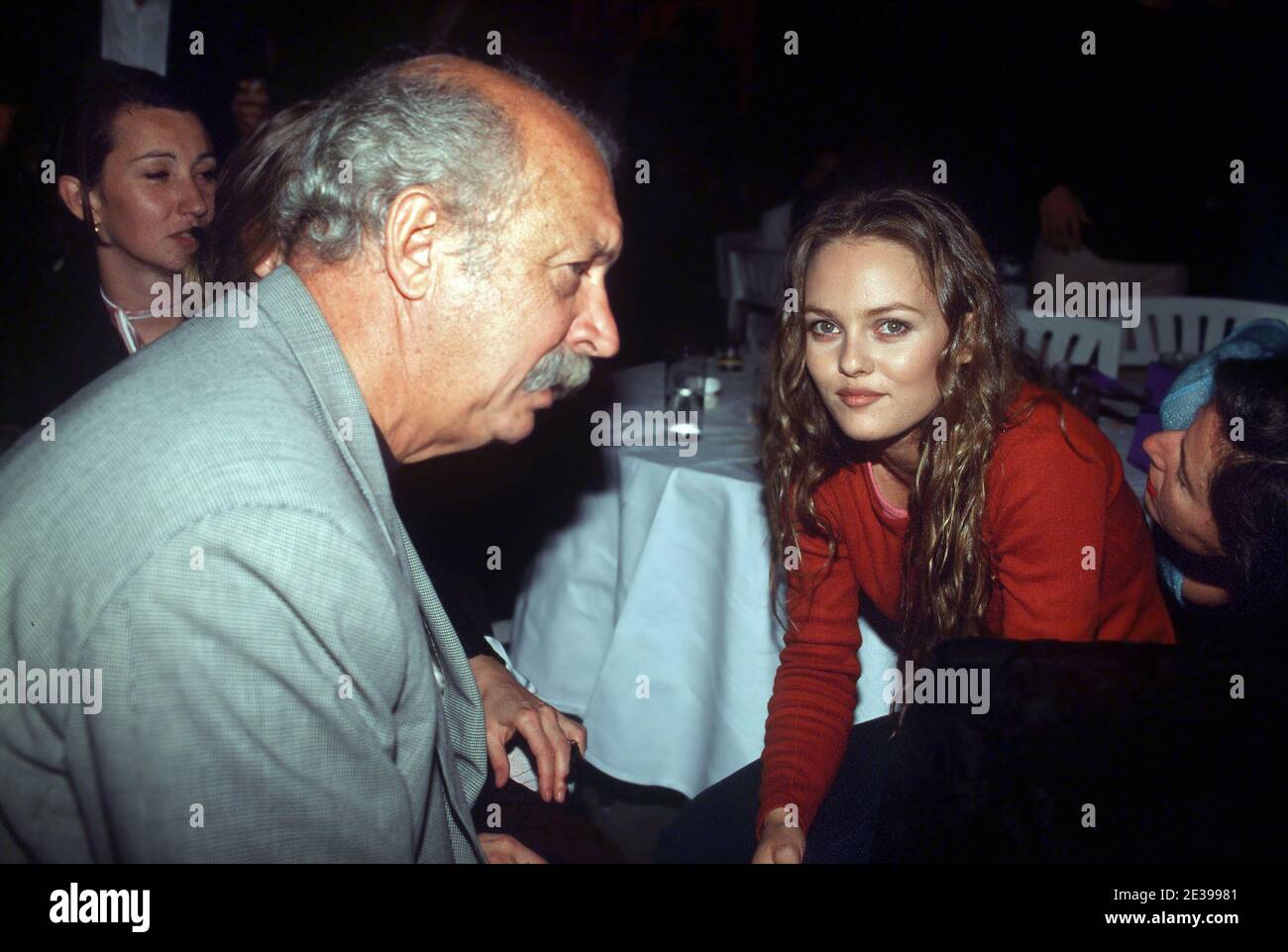 Jean Becker und Vanessa Paradis bei '100 ans de Cinema' in Paris, Frankreich am 9. Juni 1995. Foto von Mousse/ABACAPRESS.COM Stockfoto