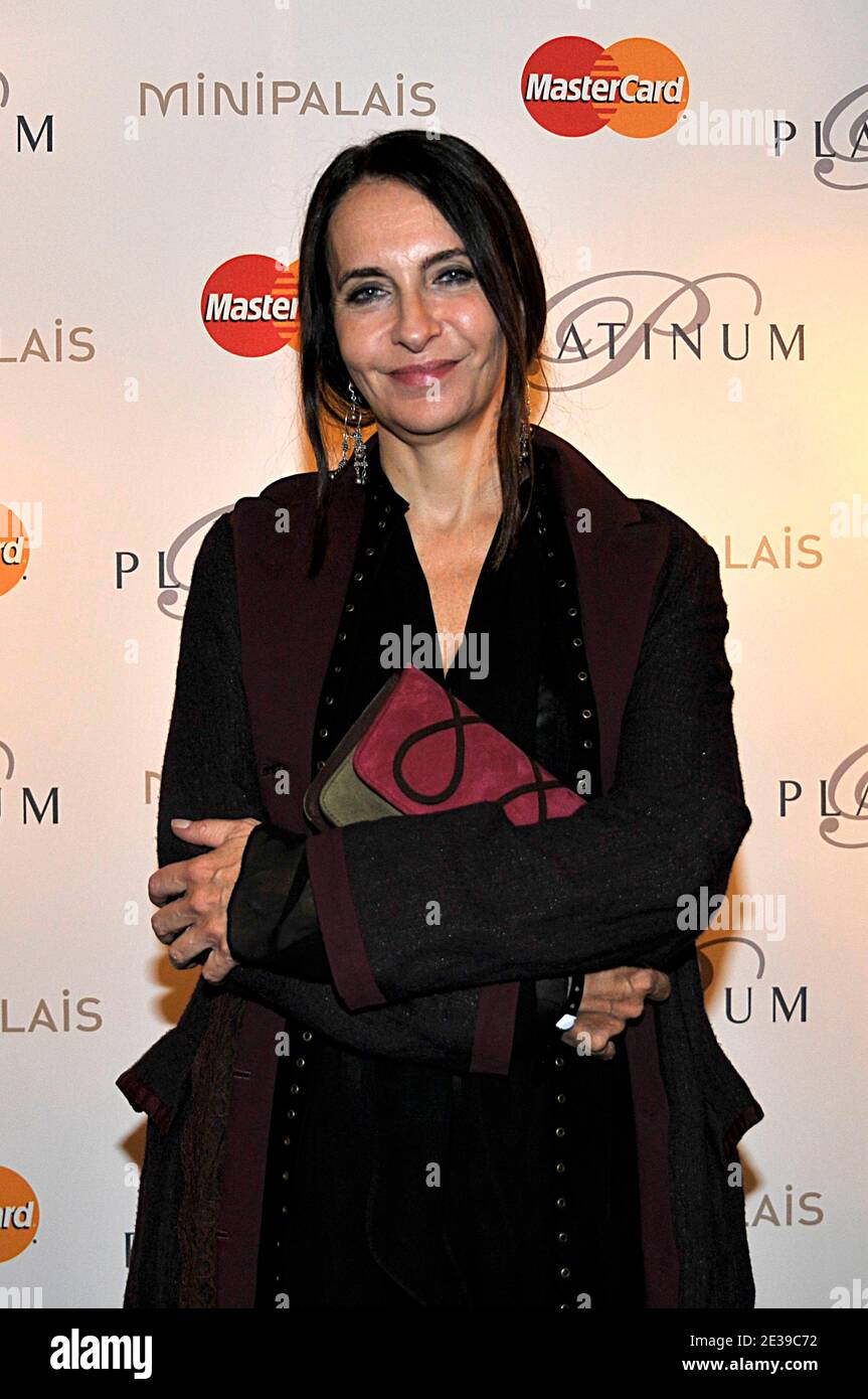 Nathalie Garcon nimmt am 4. Oktober 2010 am Abend der Platinum MasterCard im Grand Palais in Paris Teil. Foto von Thierry Plessis/ABACAPRESS.COM Ortsüberschrift 246785 007 Stockfoto