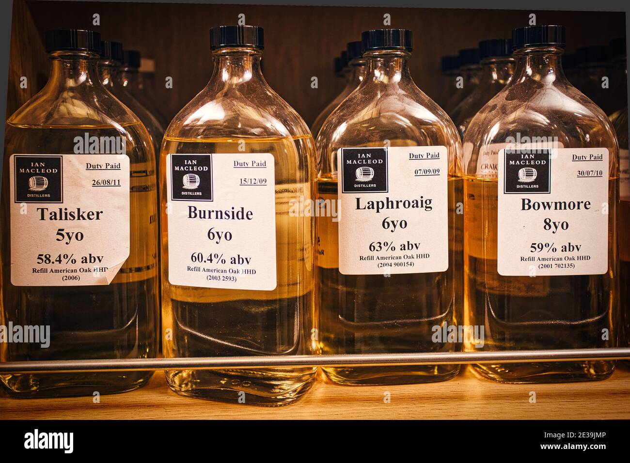 Ian Macleod Blending and Bottling Center, Schottland Stockfoto