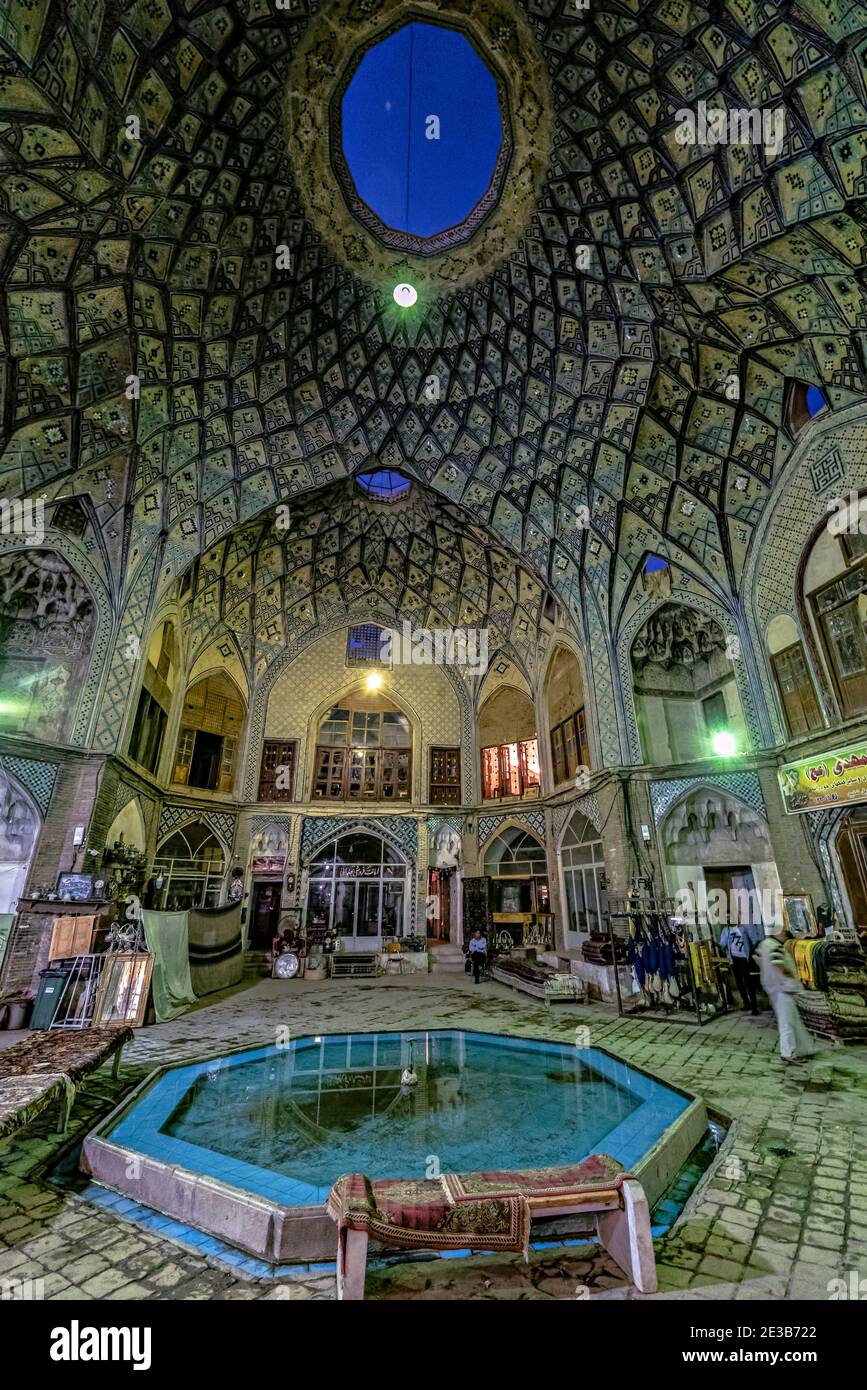 Aminoddole Caravansarai oder Timche Plaza, Kashan Basar, Kashan, Iran. Stockfoto