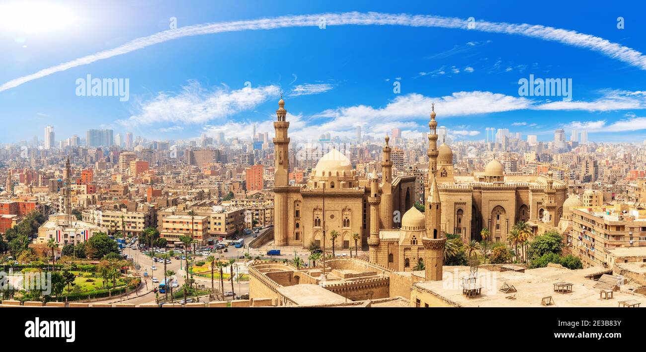 Panorama der Kairoer Zitadelle, der Moschee-Madrassa von Sultan Hassan, Ägypten Stockfoto