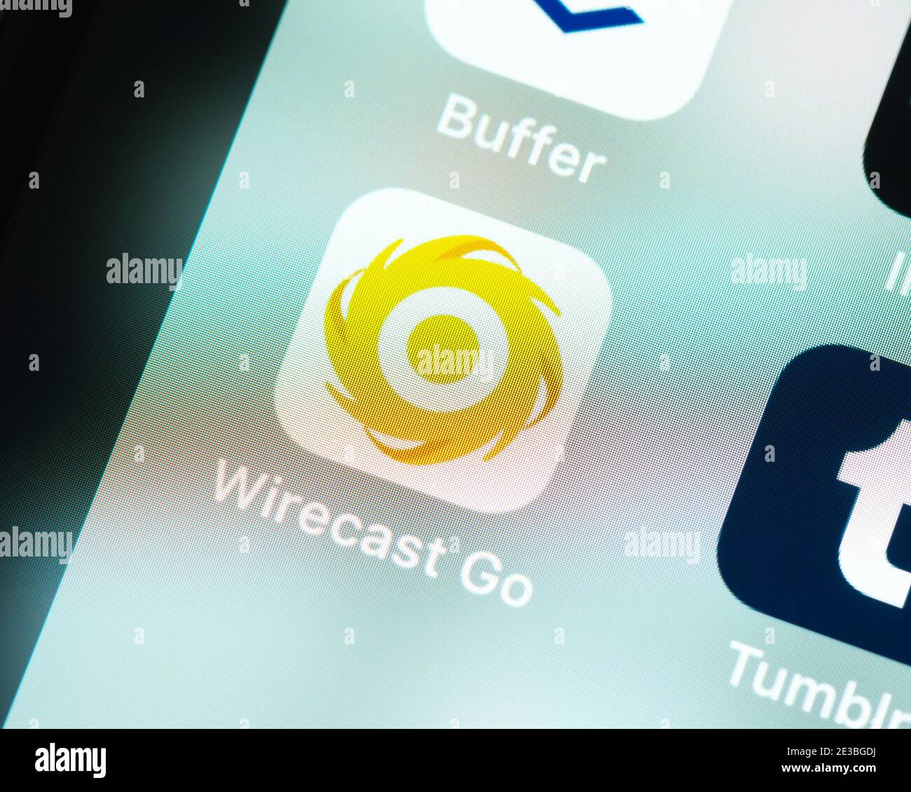 Wirecast Go App-Symbol auf dem Apple iPhone-Bildschirm. Wirecast Go ist eine mobile Live-Video-Streaming-Produktions-App für iOS. Stockfoto