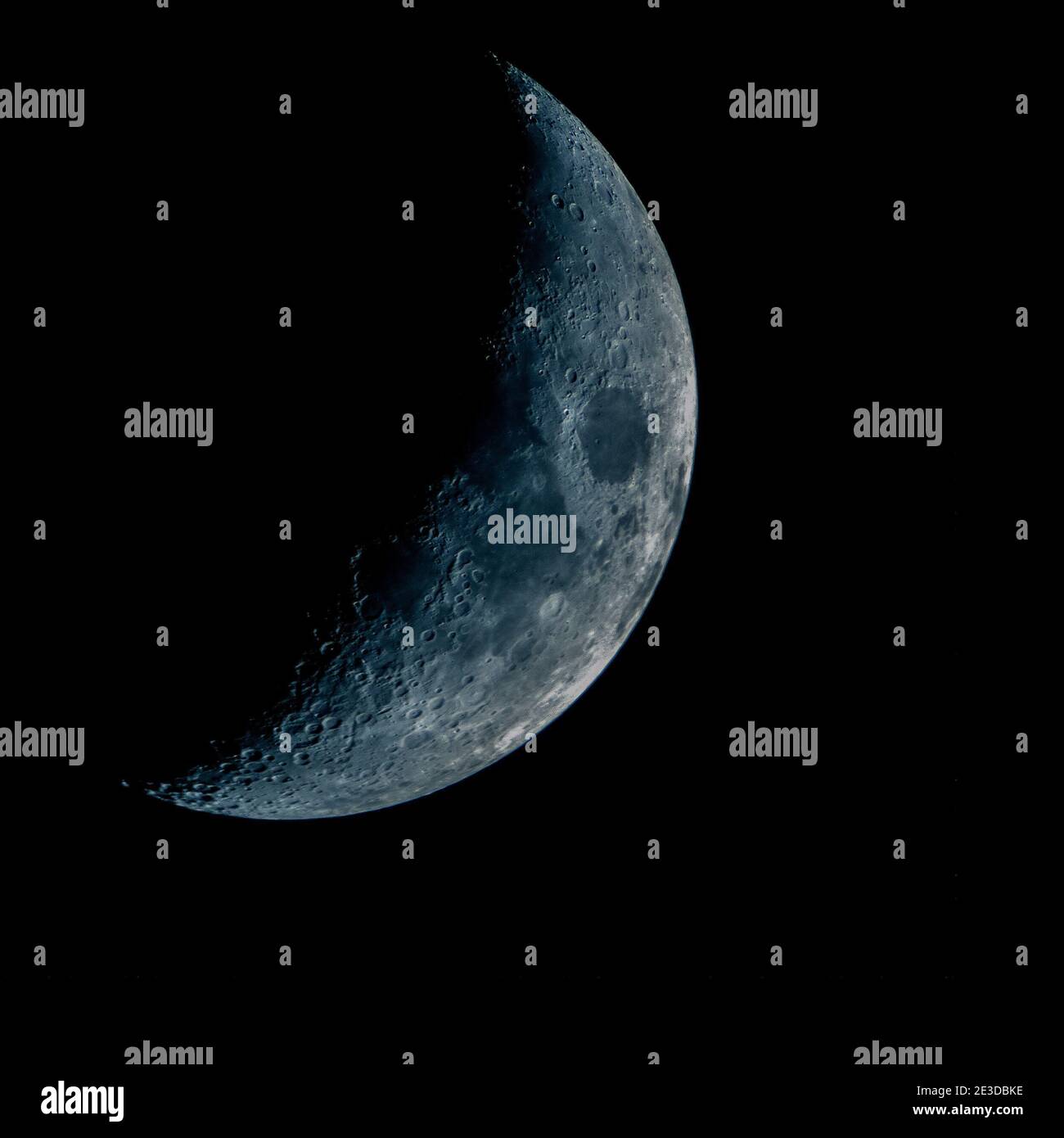 Blauer Halbmond Stockfoto