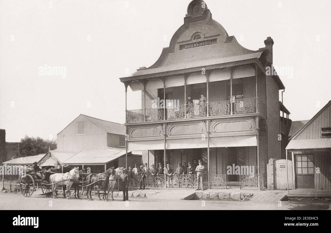 Vintage-Foto aus dem 19. Jahrhundert: Queen's Hotel, Kimberley Südafrika Stockfoto