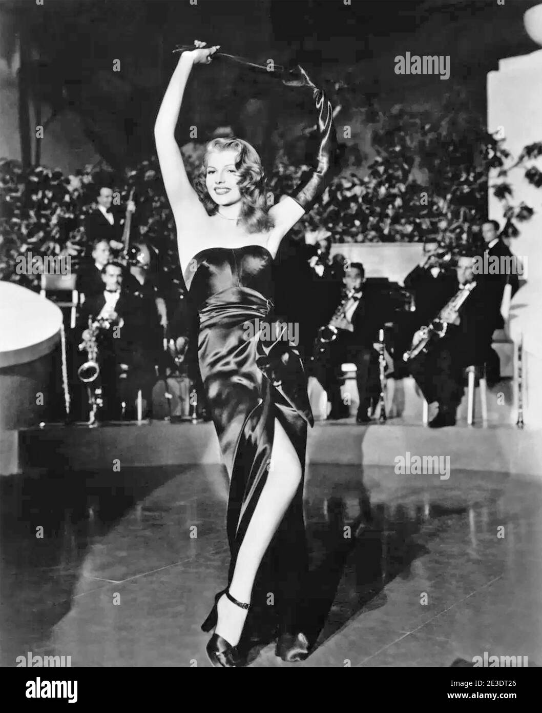 GILDA 1946 Columbia Pictures Film mit Rita Hayworth singen 'Put Die Schuld an Mame' Stockfoto