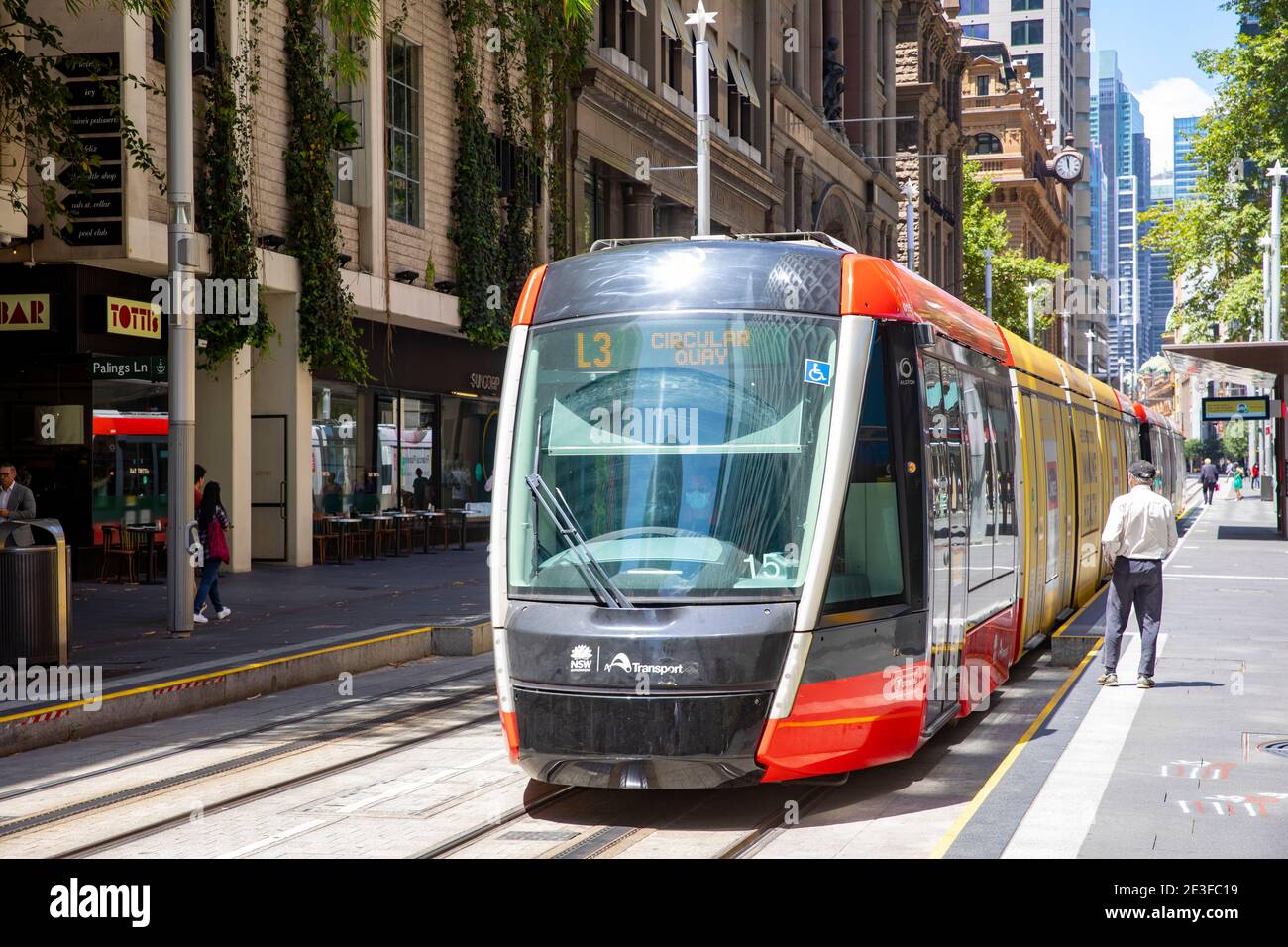 Sydney Stadtbahn auf der George Street in Sydney Stadtzentrum, NSW, Australien Stockfoto