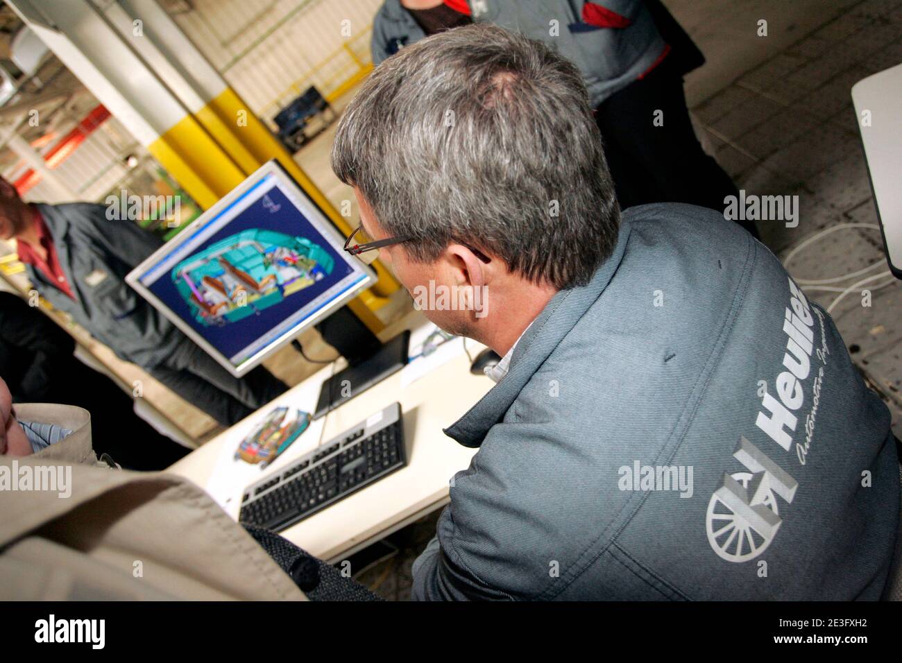 Prototyp eines neuen Elektroautos von Heuliez gebaut und finanziert vom Generalrat von Poitou Charentes in Cerizay, Frankreich, am 25 2009. März. Foto Pierrick Sauvage/ABACAPRESS.COM Stockfoto