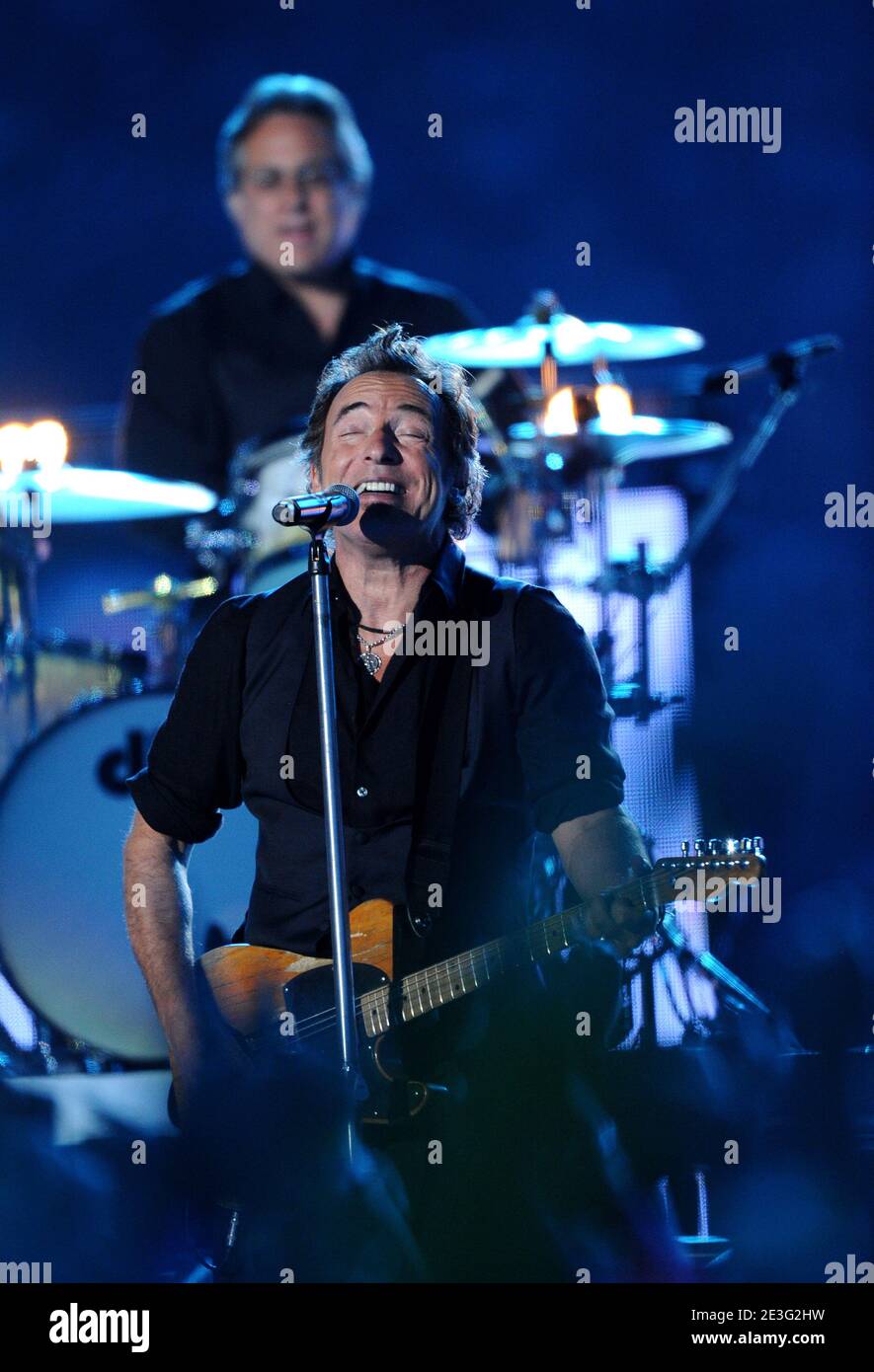 Bruce Springsteen tritt beim Super Bowl XLIII auf. Tampa, Florida, 1. Februar 2009. (Bild: Bruce Springsteen). Foto von Lionel Hahn/ABACAPRESS.COM Stockfoto