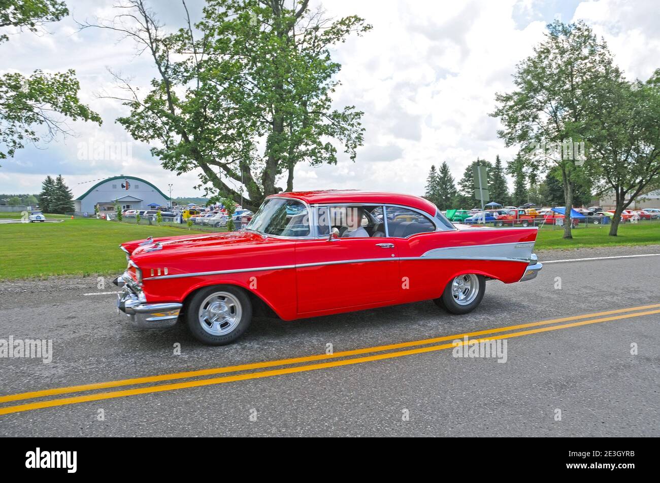 Chevrolet Bel Air auf der Straße Stockfoto