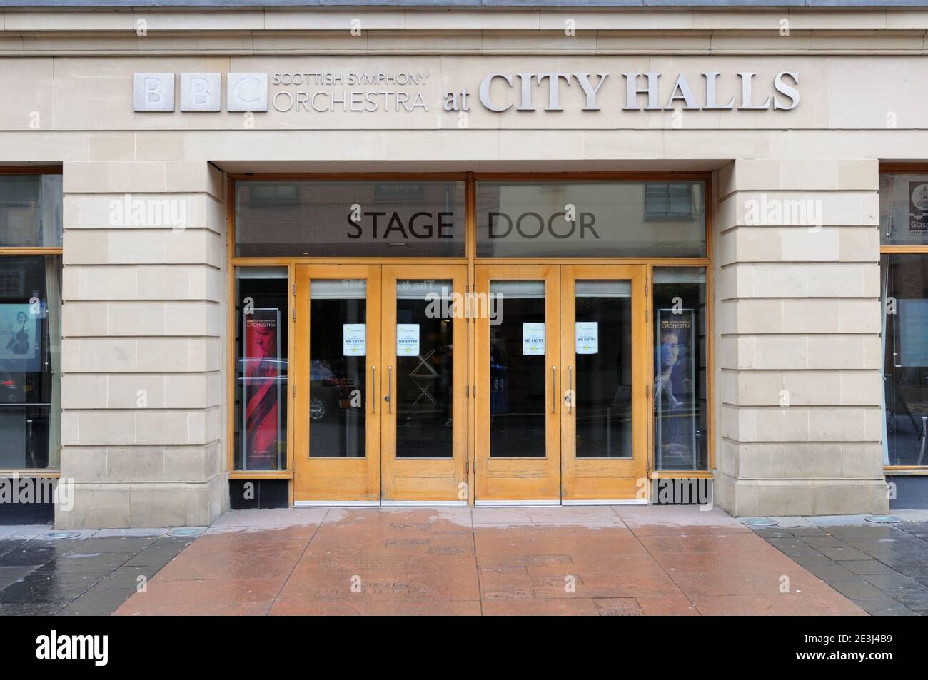 Bühneneingang in den City Halls in Glasgow, Schottland, Großbritannien Stockfoto