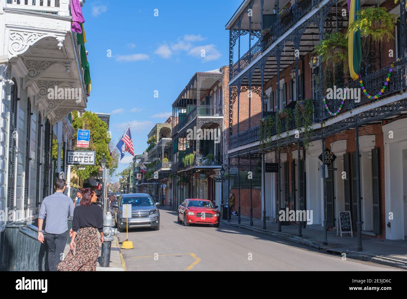 NEW ORLEANS, LA, USA - 14. JANUAR 2021: 900 Block der Royal Street im French Quarter Stockfoto
