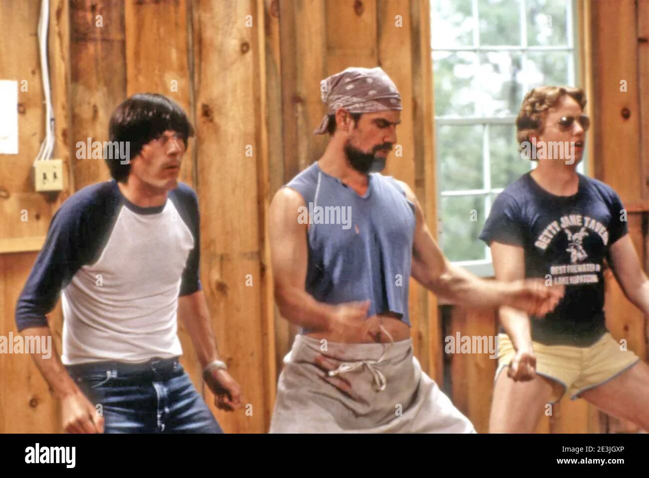 WET HOT AMERICAN SUMMER 2001 USA Filmproduktion mit von links: Michael Showalter, Christopher Meloni, A.D. Miles Stockfoto