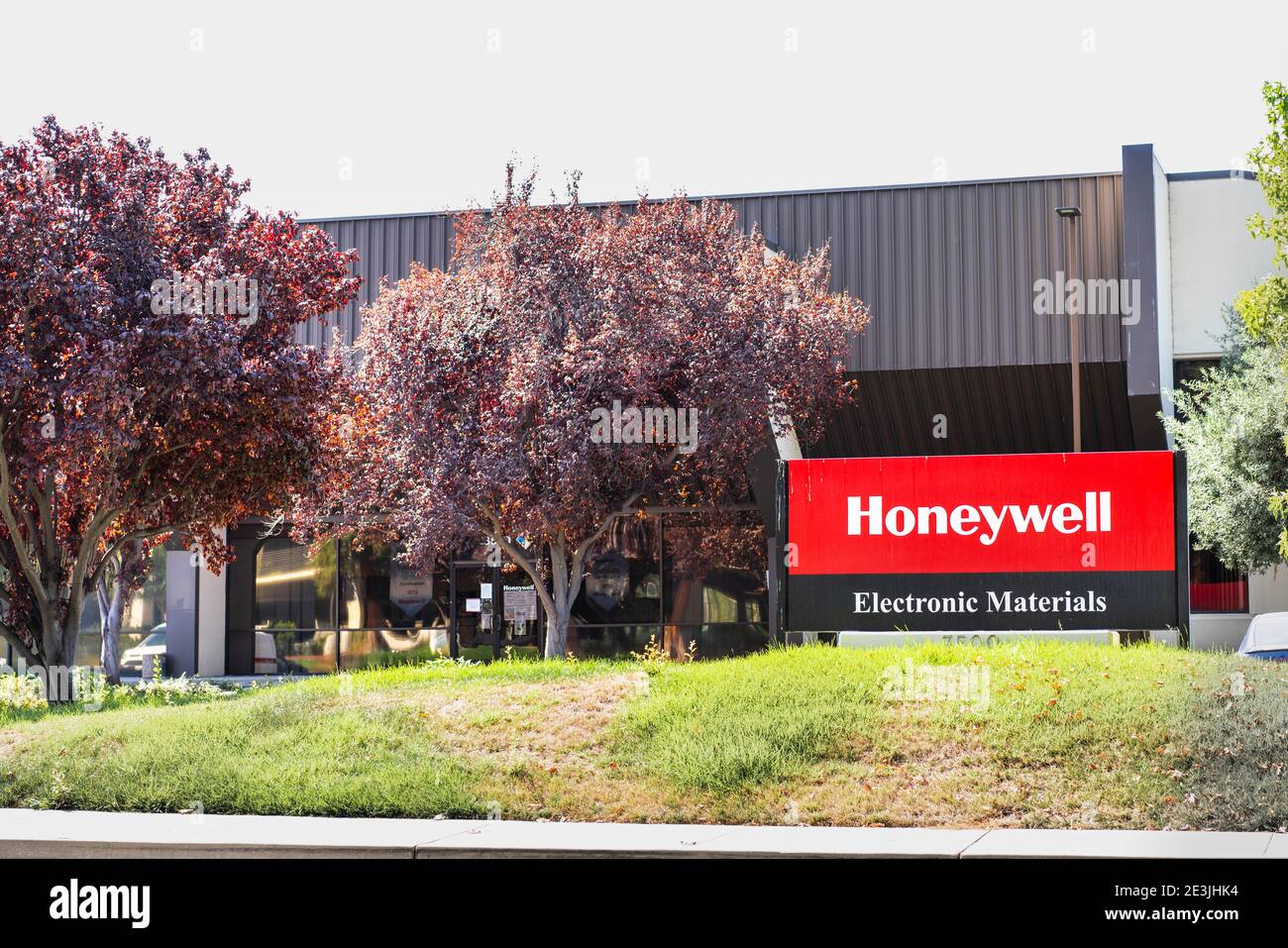 Sep 16, 2020 Santa Clara / CA / USA - Honeywell Hauptsitz im Silicon Valley; Honeywell International Inc. Ist ein amerikanischer Konglomeratkonzern Opera Stockfoto