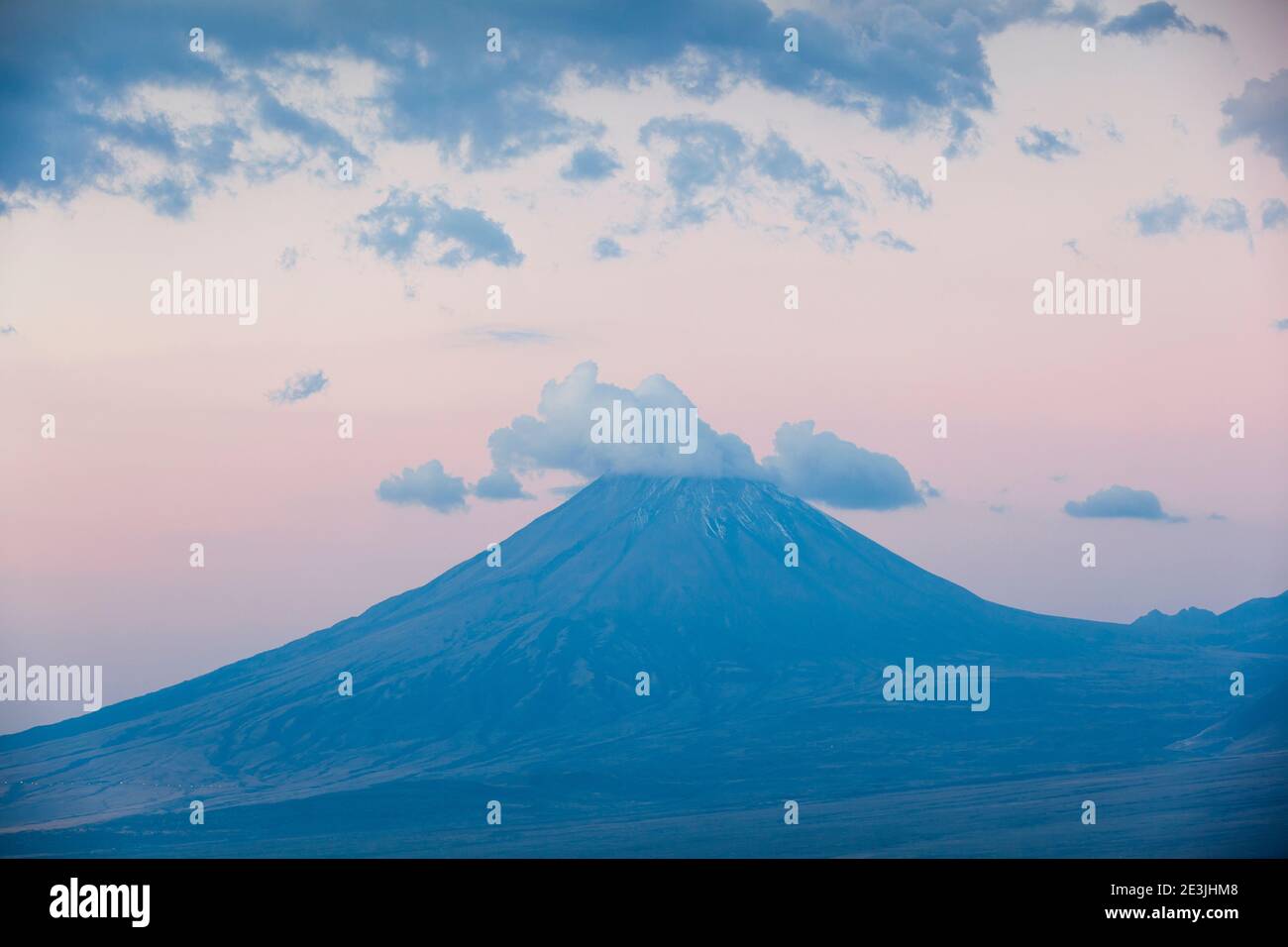 Armenien, Yerevan, Ararat, dem Berg Ararat gesehen von Khor Virap Stockfoto