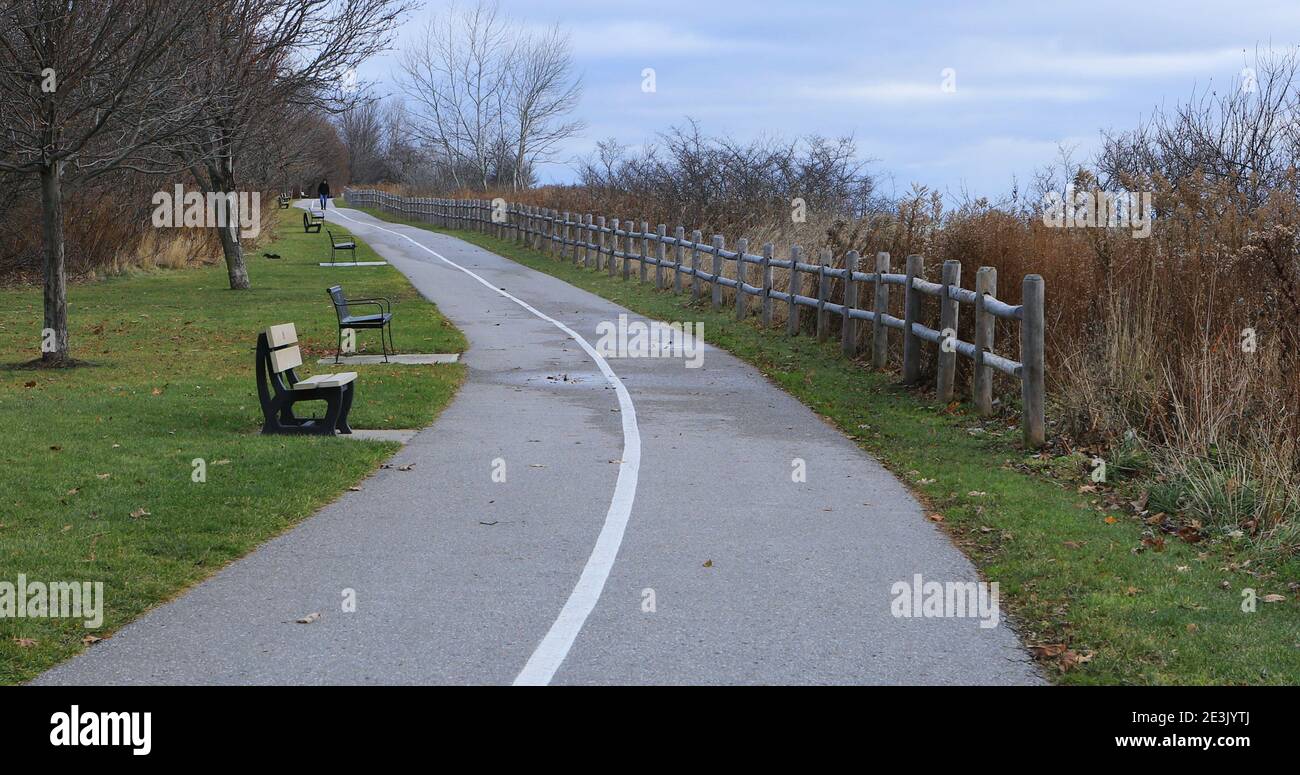 Eine Szene des Waterfront Trail in Ajax, Ontario, Kanada Stockfoto