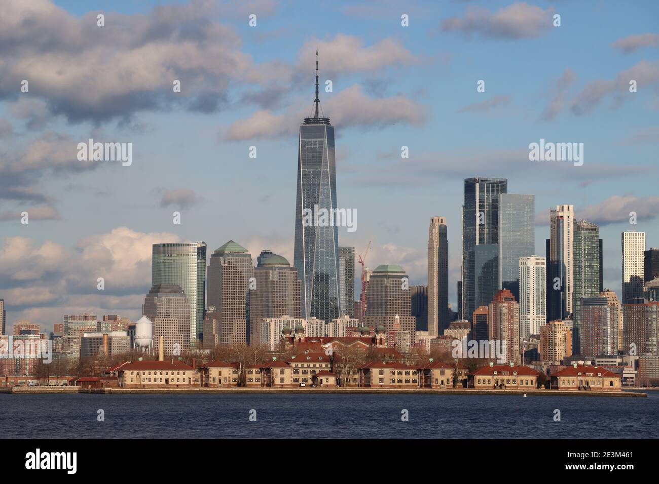 Blick auf die Skyline von New York vom Liberty State Park Stockfoto