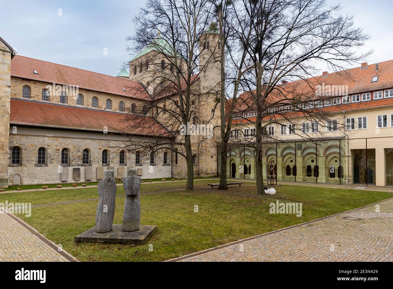 St. Michaelis Kirche ist eines der historischen Gebäude in Hildesheim, Niedersachsen Stockfoto