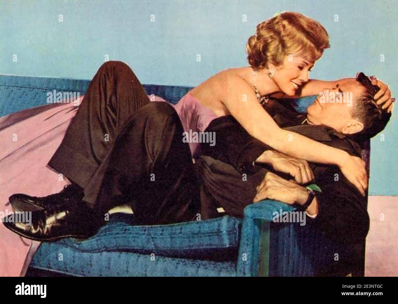 ES BEGANN MIT EINEM KISS 1959 MGM Film mit Eva Gabor und Glenn Ford Stockfoto