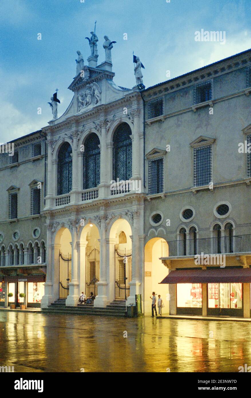 Italien, Venetien, Vicenza, Piazza Signori, Kirche Saint Vincenzo Stockfoto