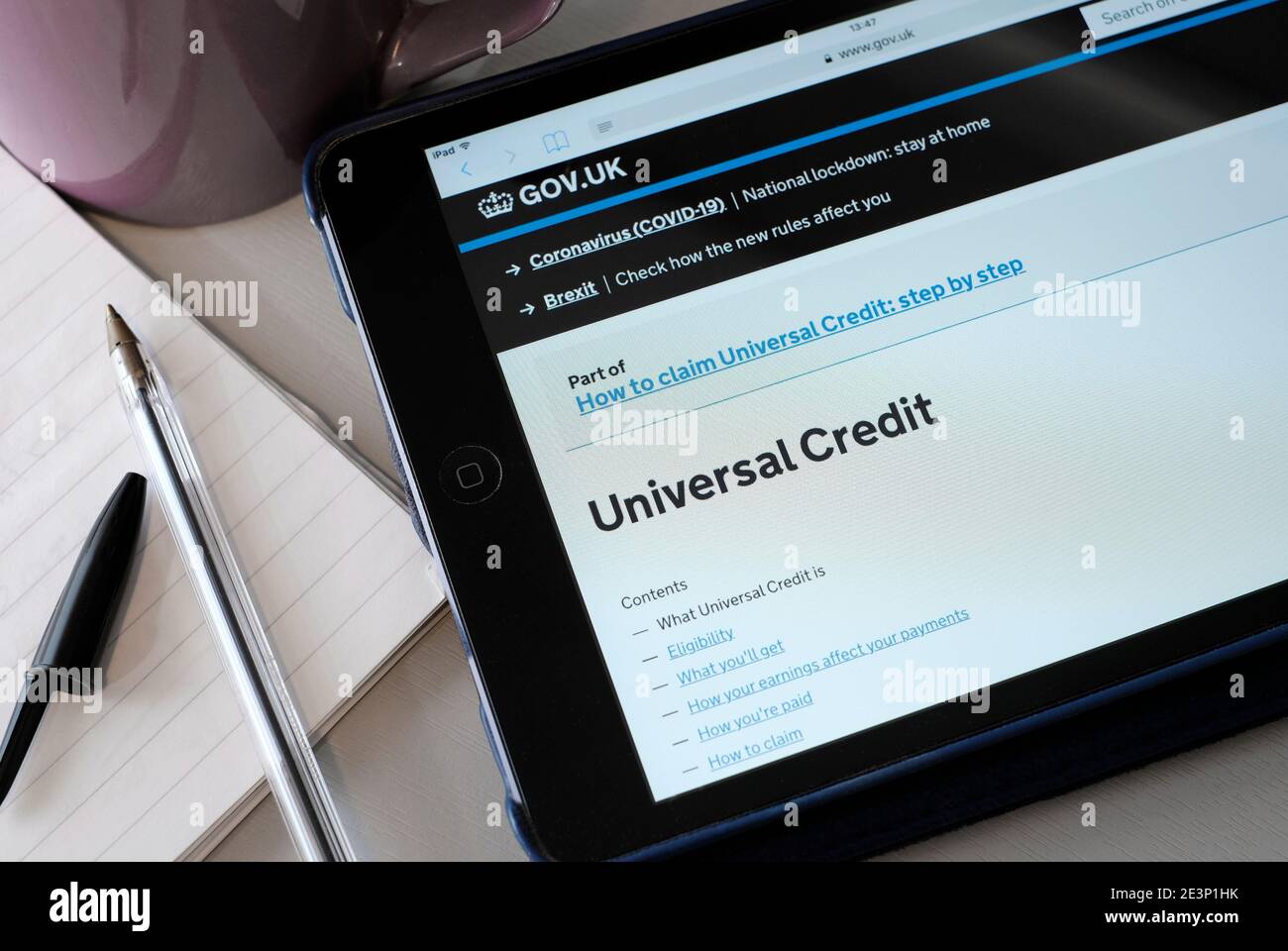 Universal Credit Homepage auf der offiziellen gov.uk Website Stockfoto