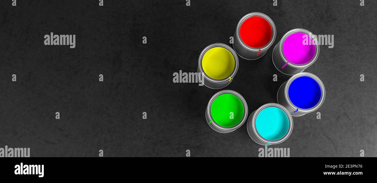 Farbtöpfe, die ein Farbrad mit den RGB-Primärfarben des additiven Farbmodells (Rot, Grün, Blau) für Monitore und den CMY-Prozess aufbauen Stockfoto
