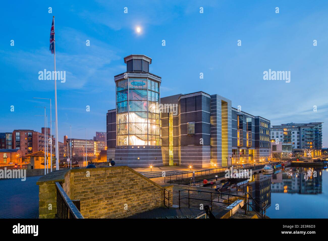 Royal Armouries Museum, Leeds, in der Abenddämmerung Stockfoto
