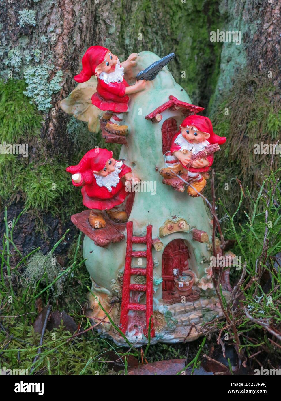 PIXIES vor Weihnachten auf dem Weg für Kindertagesstätten Stockfoto